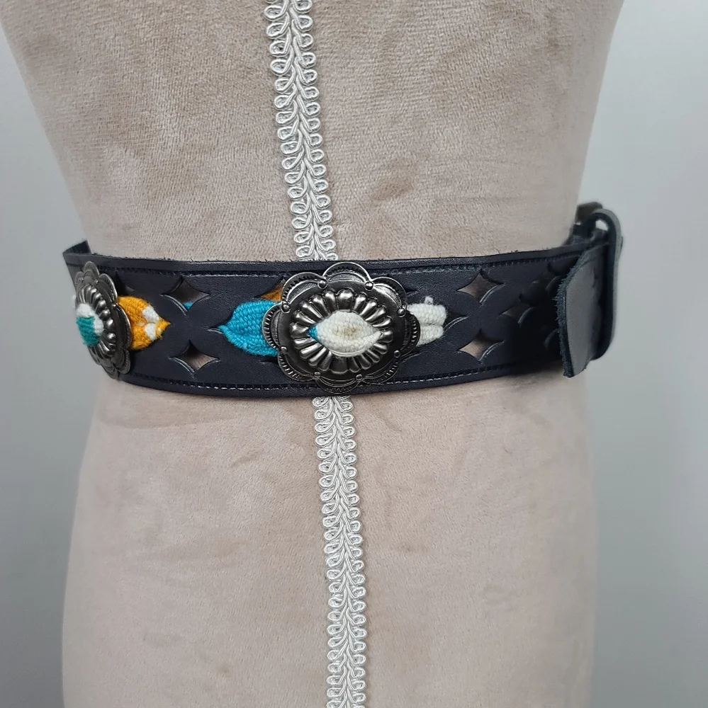 Vintage Charcoal Gray Western Leather Serape Silver-Tone Stamped  Concho Belt M - Picture 2 of 16